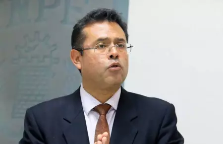 José Tello, ministro de Justicia.