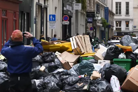 Calles de París tras huelga