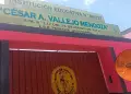 Plaga de zancudos invade colegio "César Vallejo Mendoza"