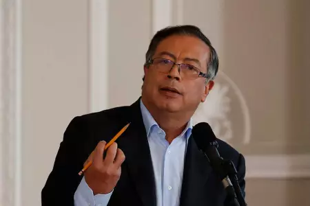 Se retir a embajador de Per en Colombia por comentarios de Gustavo Petro