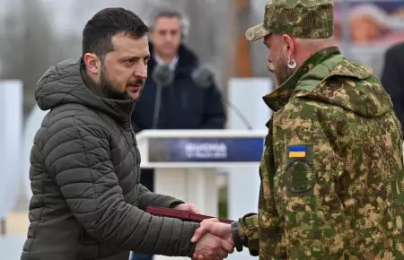 Zelenski promete derrotar el "mal ruso" en el aniversario de la liberacin de Bu