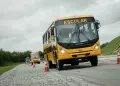 ¡Admirable! Joven salvó a sus compañeros al tomar volante del bus porque el conductor murió de un infarto