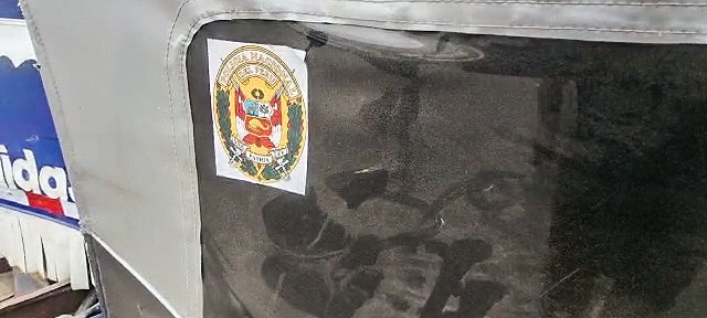 Algunos mototaxistas utilizan los stickers de la PNP para beneficios personales.