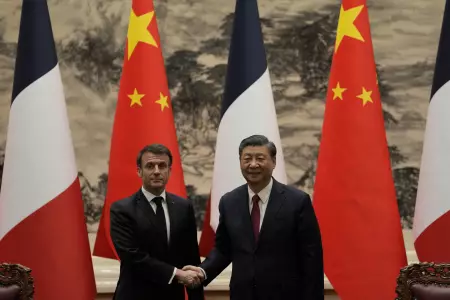 Macron pide ayuda de Xi para "hacer entrar en razón" a Rusia y lograr la paz en
