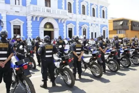 Serenos inician huelga en Trujillo