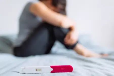 Una de cada seis personas en el mundo sufre de infertilidad, según la OMS .