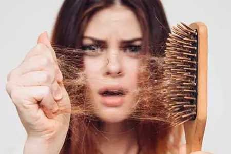5 causas de prdida de cabello en mujeres.