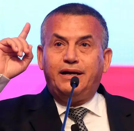 Daniel Urresti confirma candidatura a la alcald�a de Lima.