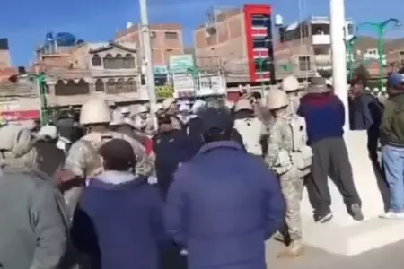Impiden izar Pabellón Nacional en Puno.