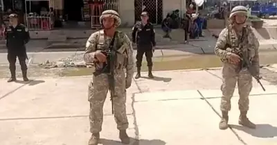 Despliegue militar en frontera de Per y Ecuador.