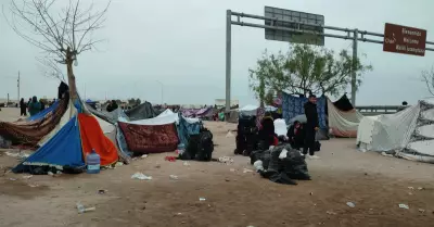 Aumentan los migrantes varados en la frontera.