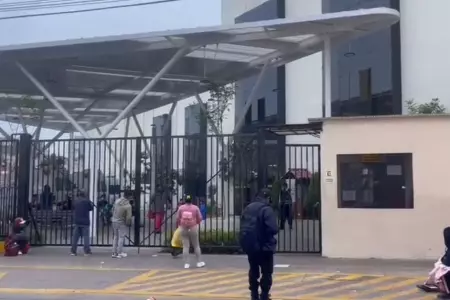 Bebé es internado de emergencia en Hospital del Niño tras negligencia médica