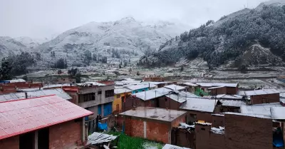Cada de nieve en Cusco.