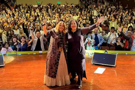 Eva Ayllón y Tania Libertad ofrecen concierto en homenaje al día de la madre.