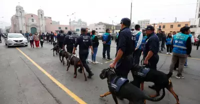 Mil policas resguardan Mercado Central y Mesa Redonda tras prohibicin,