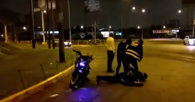 Detienen a ladrn que venda moto robada en Facebook.