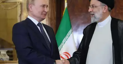 El presidente iran Ebrahim Raisi y el ruso Vladimir Putin