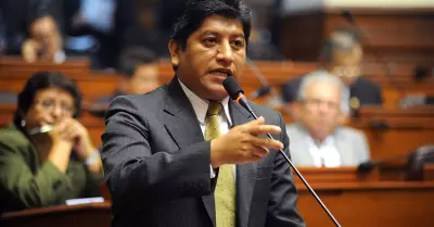 Josue Gutiérrez, nuevo defensor del Pueblo.