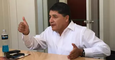 Victor Hugo Rivera pide 3 millones de soles a Exitosa