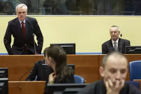 Un tribunal de la ONU prolonga las penas de prisin de dos exjefes de inteligenc