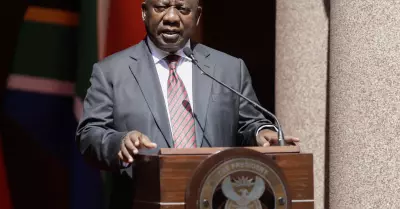 Presidente de Uganda insiste en que mantendrá la ley "antihomosexualidad"