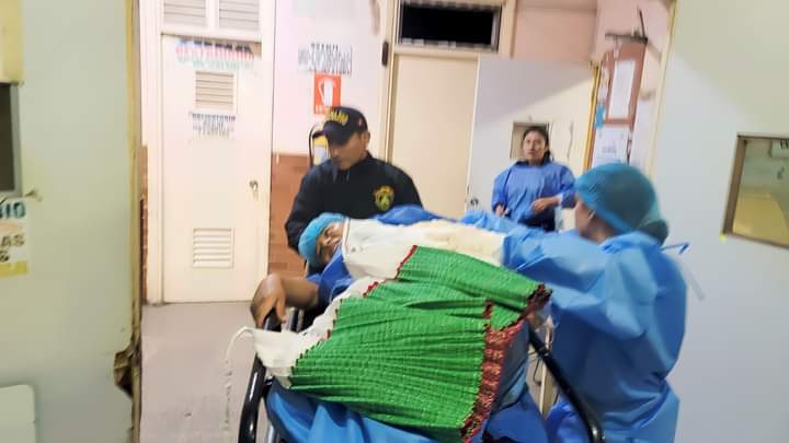 Mujer da a luz en ambulancia del distrito de Nepea