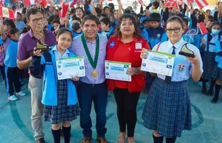 Estudiantes de Cáceres del Perú, Nuevo Chimbote y Corongo ganaron concurso Rocke