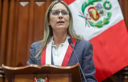 Mara del Carmen Alva ser condecorada por el Congreso.