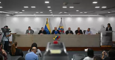 Renuncian directivos cercanos al chavismo dentro del ente electoral de Venezuela