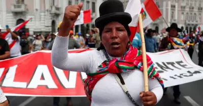 Dirigente de Cusco ratifica marcha hacia Lima.