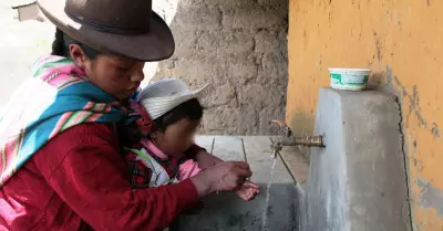 Poblado de Cajamarca recibir agua potable