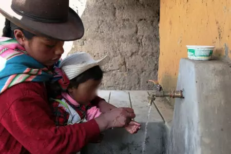 Poblado de Cajamarca recibir agua potable