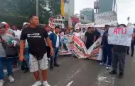 San Isidro: Colectiveros bloquearon carril del Corredor Rojo en protesta por multas de la ATU