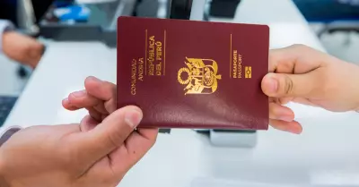 Migraciones pag 2 millones de soles por pasaportes fallados.