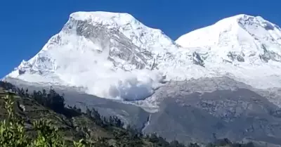Avalancha cae del Huascarn.