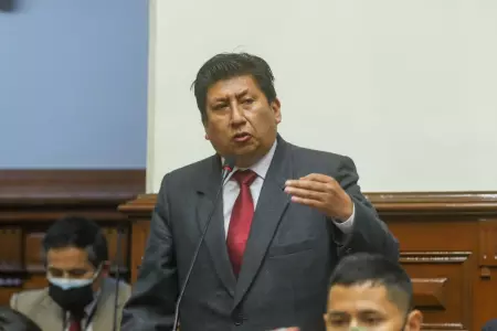 Waldemar Cerrón postulará a la Mesa Directiva.