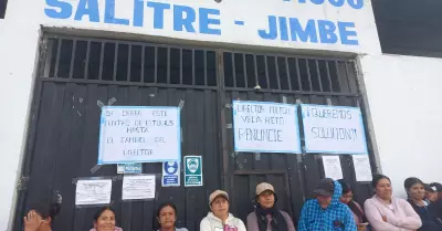 Padres de familia del colegio N 88098 piden destitucin de director