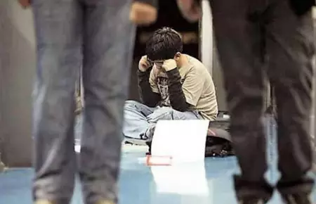 Proponen expulsar a responsables de bullying.