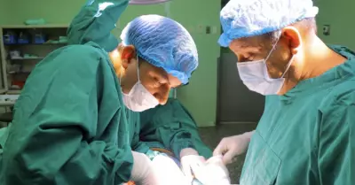 EsSalud Piura realiza por primera vez reconstruccin de trquea a paciente de 31