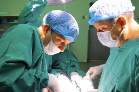 EsSalud Piura realiza por primera vez reconstruccin de trquea a paciente de 31