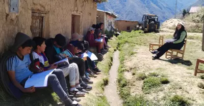 Denuncian obra abandonada en centro educativo N 88064