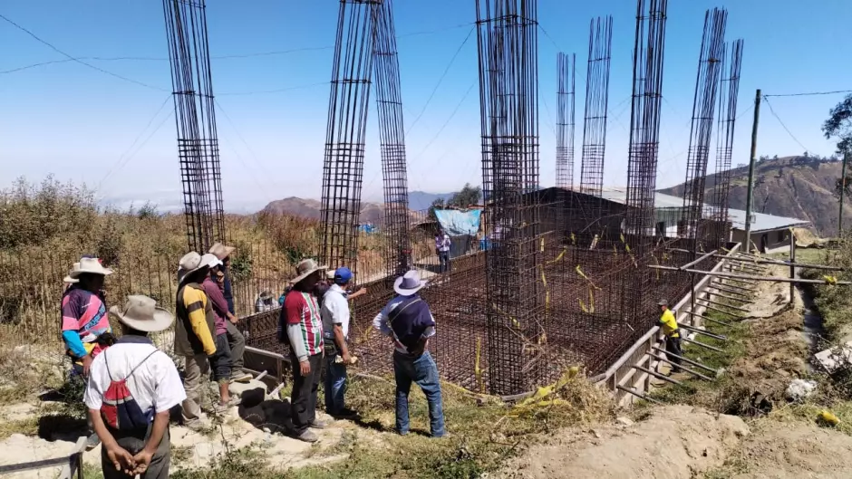 Denuncian obra abandonada en centro educativo N 88064