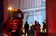 Controlan incendio en fbrica de jeans en SJL que requiri ms de 20 unidades de bomberos
