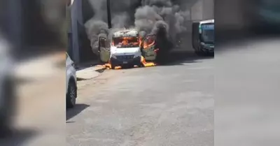 Extorsionadores queman 4 vehculos en Trujillo.