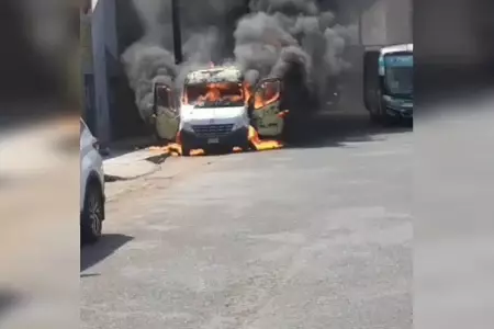 Extorsionadores queman 4 vehculos en Trujillo.