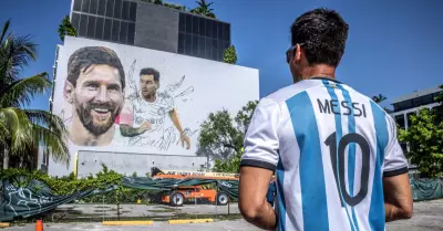 Reciben a Lionel Messi con gran mural en Miami.