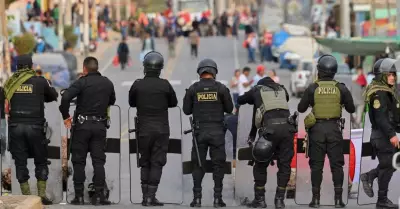 Polica recibe armamento no letal en Tacna