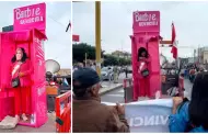 Manifestante se disfraza de Barbie y protesta contra el Gobierno de Dina Boluarte