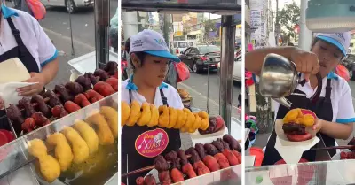 Peruana vende picarones de fresa y maz morado.