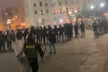 Enfrentamientos en la plaza San Martn.